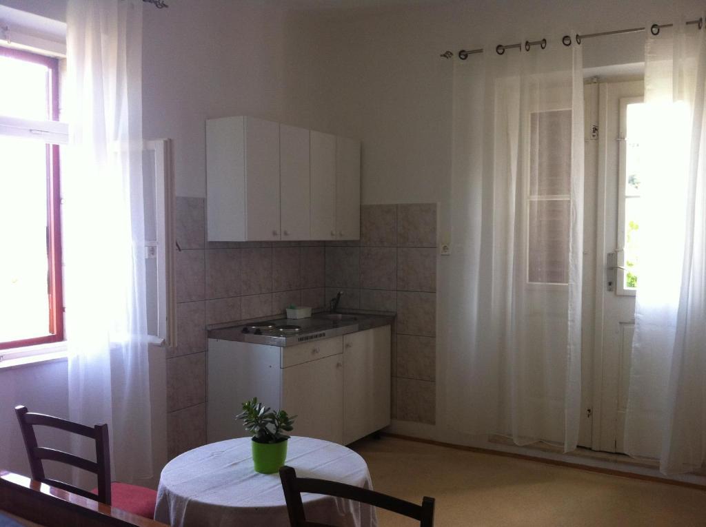 Apartments Skrivaneli Jelsa  Rom bilde